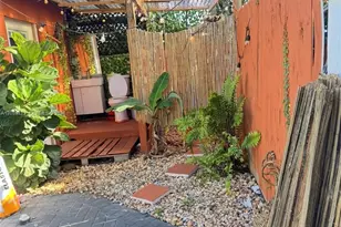 6781 Park St, Hollywood, FL 33024 - Photo 10