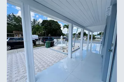 82 E 16th St, Hialeah, FL 33010 - Photo 6