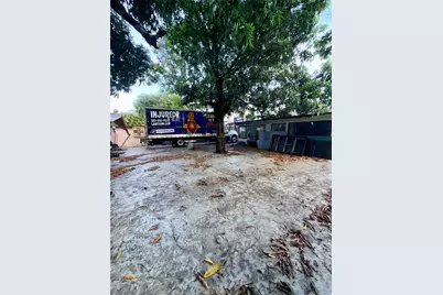 1829 NW 5th St, Miami, FL 33125 - Photo 22