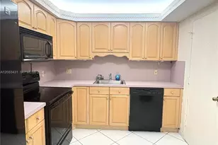 3800 S Ocean Dr, Hollywood, FL 33019 - Photo 8