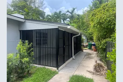 445-47 NE 69th St #B, Miami, FL 33138 - Photo 1