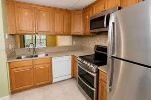 3410 Foxcroft Rd, Miramar, FL 33025 - Photo 12