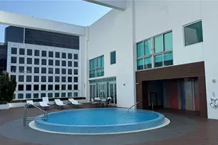 55 SE 6th St, Miami, FL 33131 - Photo 28