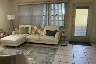 288 N Tilford N, Deerfield Beach, FL 33442 - Photo 4