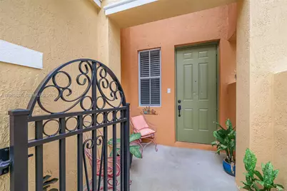 2260 NE 42nd Cir, Homestead, FL 33033 - Photo 4