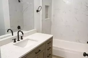 2642 NW 33rd St, Oakland Park, FL 33309 - Photo 6