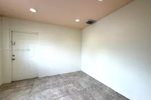 231 NW 4th St, Deerfield Beach, FL 33441 - Photo 4