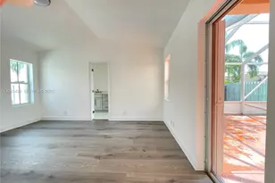 816 Sand Creek Cir, Weston, FL 33327 - Photo 12