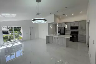 816 Sand Creek Cir, Weston, FL 33327 - Photo 4