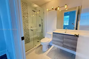 16736 Hemingway Dr, Weston, FL 33326 - Photo 10