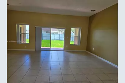 14246 SW 162nd St, Miami, FL 33177 - Photo 4
