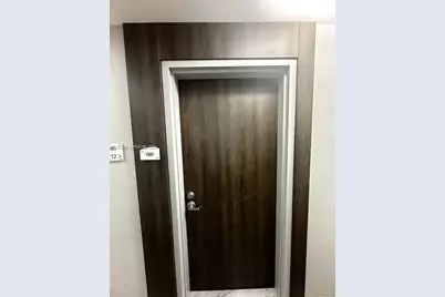 92 SW 3rd St #1107, Miami, FL 33130 - Photo 2