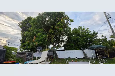 1533 NE 48th #ST, Pompano Beach, FL 33064 - Photo 28