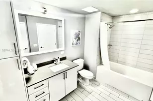 999 SW 1st Ave, Miami, FL 33130 - Photo 20
