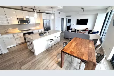 999 SW 1st Ave #2303, Miami, FL 33130 - Photo 4