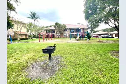 11631 SW 2nd St #20104, Pembroke Pines, FL 33025 - Photo 36