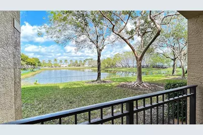 11631 SW 2nd St #20104, Pembroke Pines, FL 33025 - Photo 4