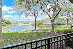 11631 SW 2nd St, Pembroke Pines, FL 33025 - Photo 4