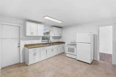 16860 NE 3rd Ct, North Miami Beach, FL 33162 - Photo 16