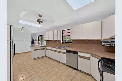 6240 SW 20th Ter, Miami, FL 33155 - Photo 16