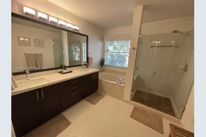 412 Cameron Dr, Weston, FL 33326 - Photo 10