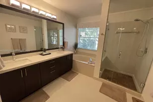 412 Cameron Dr, Weston, FL 33326 - Photo 10