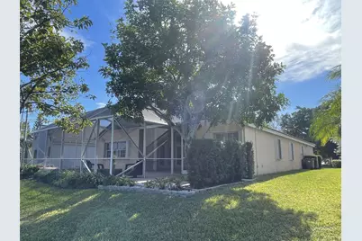 412 Cameron Dr, Weston, FL 33326 - Photo 2