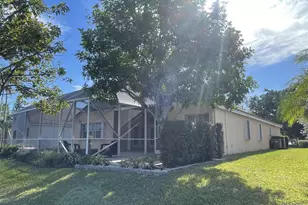412 Cameron Dr, Weston, FL 33326 - Photo 2