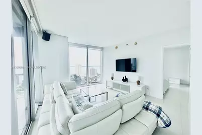 495 Brickell Ave #2702, Miami, FL 33131 - Photo 2