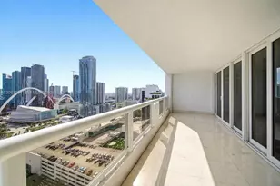 1717 N Bayshore Dr, Miami, FL 33132 - Photo 12