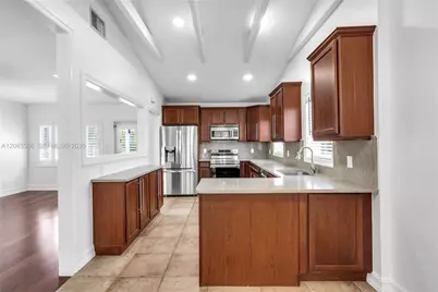 720 NE 17th Ter, Fort Lauderdale, FL 33304 - Photo 10
