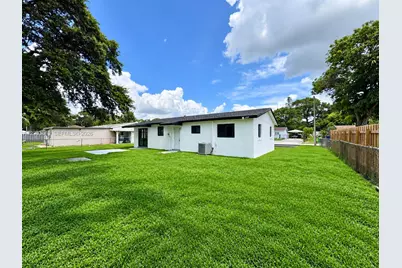 3820 NW 210th Ter, Miami Gardens, FL 33055 - Photo 30