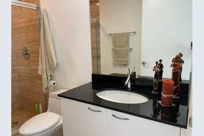 15811 Collins Ave #2305, Sunny Isles Beach, FL 33160 - Photo 14