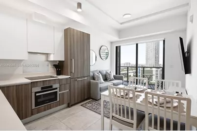 239 SW 9th #1704, Miami, FL 33130 - Photo 6