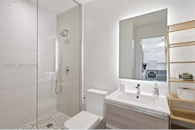 239 SW 9th #1704, Miami, FL 33130 - Photo 18