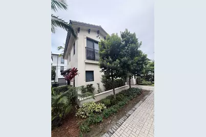 8253 NW 47th Ln #0, Doral, FL 33166 - Photo 2