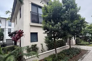 8253 NW 47th Ln, Doral, FL 33166 - Photo 2