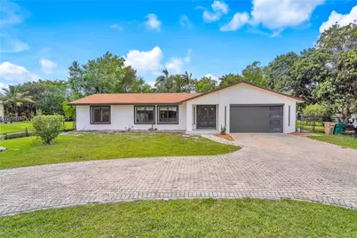 4700 SW 110th Ave, Davie, FL 33328 - Photo 2