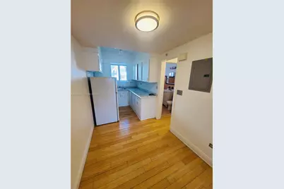 220 Collins Ave #8B, Miami Beach, FL 33139 - Photo 4