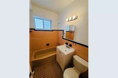 220 Collins Ave #8B, Miami Beach, FL 33139 - Photo 6