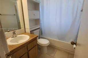 10004 Twin Lakes Dr, Coral Springs, FL 33071 - Photo 20