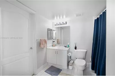 1200 Brickell Bay Dr #4121, Miami, FL 33131 - Photo 18