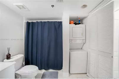 1200 Brickell Bay Dr #4121, Miami, FL 33131 - Photo 20