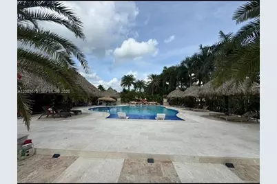 19381 SW 196th St, Miami, FL 33187 - Photo 22
