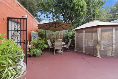 84 NW 47th St, Miami, FL 33127 - Photo 20