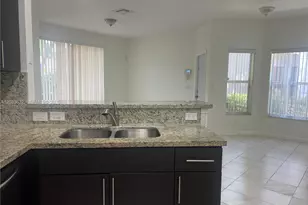 9040 NW 54th St, Sunrise, FL 33351 - Photo 4