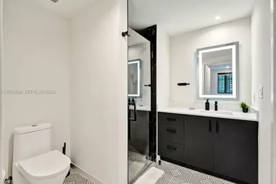 4220 Laguna St #403, Coral Gables, FL 33146 - Photo 8