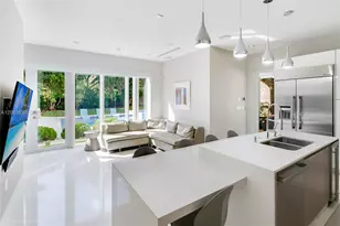 137 W Shore Dr, Miami, FL 33133 - Photo 14