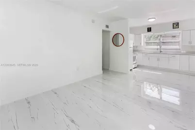 1236 NE 109th St #2, Miami, FL 33161 - Photo 4