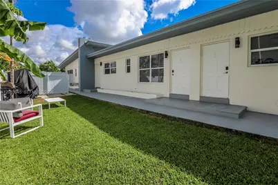 1236 NE 109th St #2, Miami, FL 33161 - Photo 16